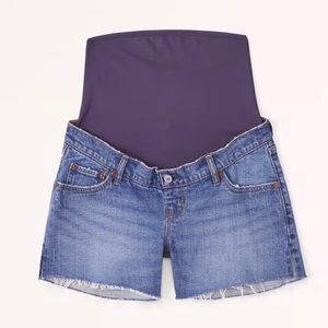 Maternity 4 Inch Mom Short